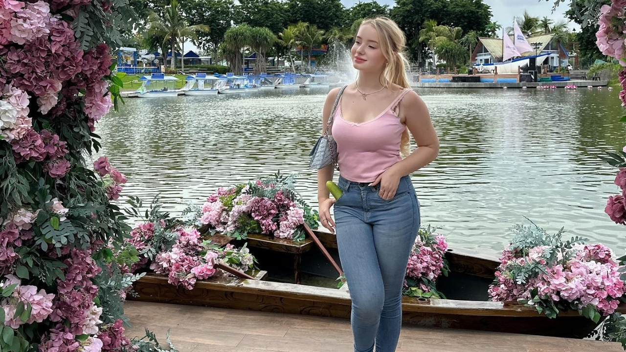 Bule Barbie (Dasha Gartman)